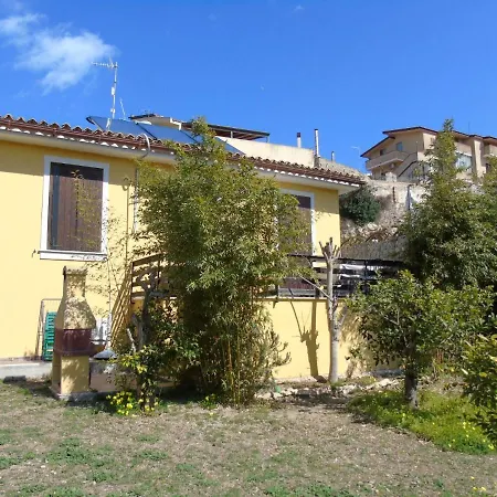 Lovely 3-bed In Holiday home