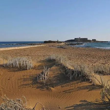 - Sleeps 4 - Parking - Garden Сasa de vacaciones *