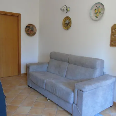 - Sleeps 4 - Parking - Garden * Noto