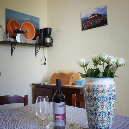 - Sleeps 4 - Parking - Garden Сasa de vacaciones